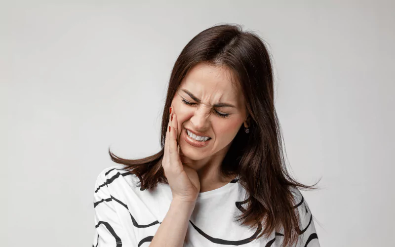 Things To Do To Get Rid of Unbearable Tooth Pain