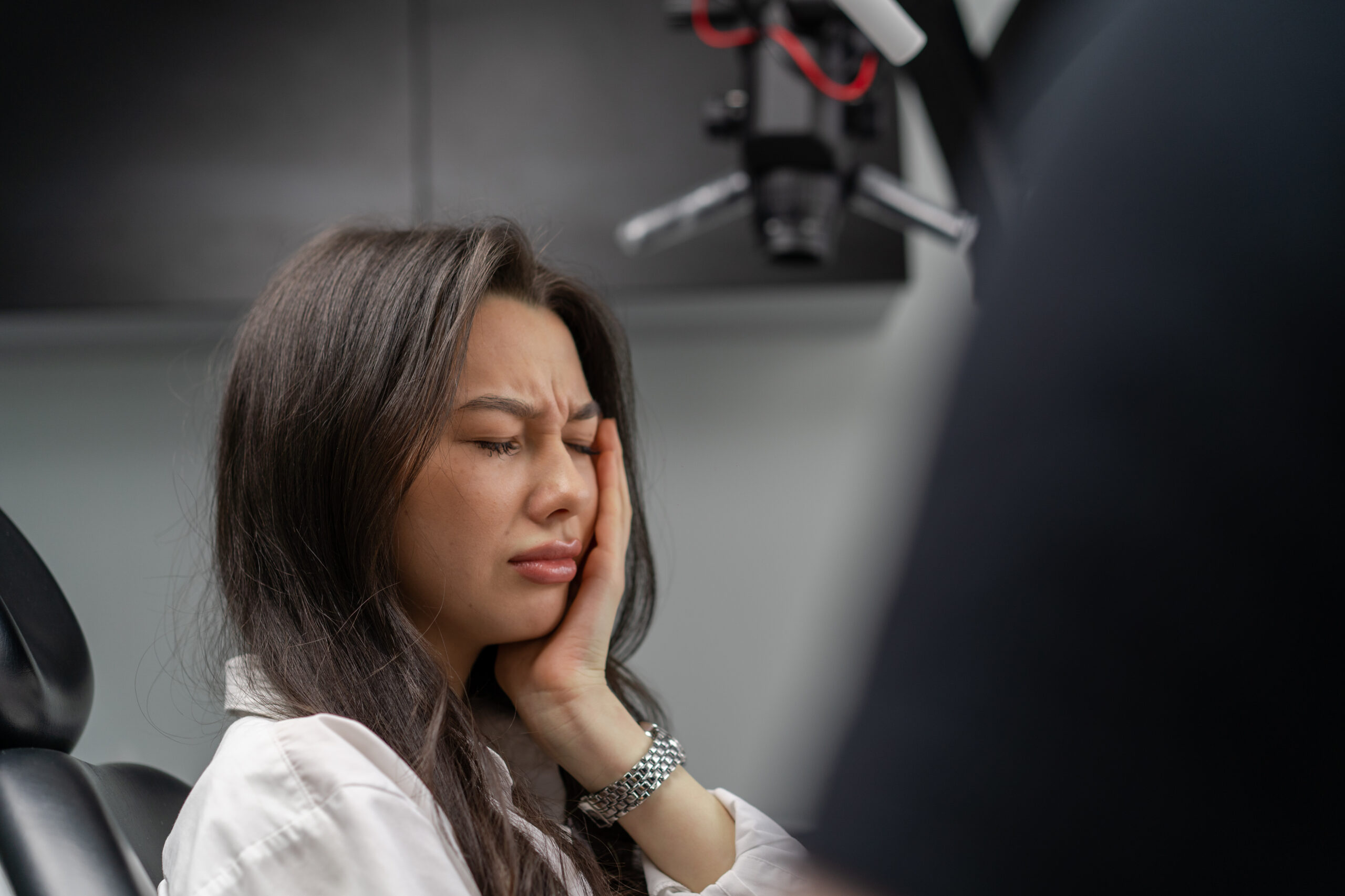 How to Stop Severe Tooth Pain at Night